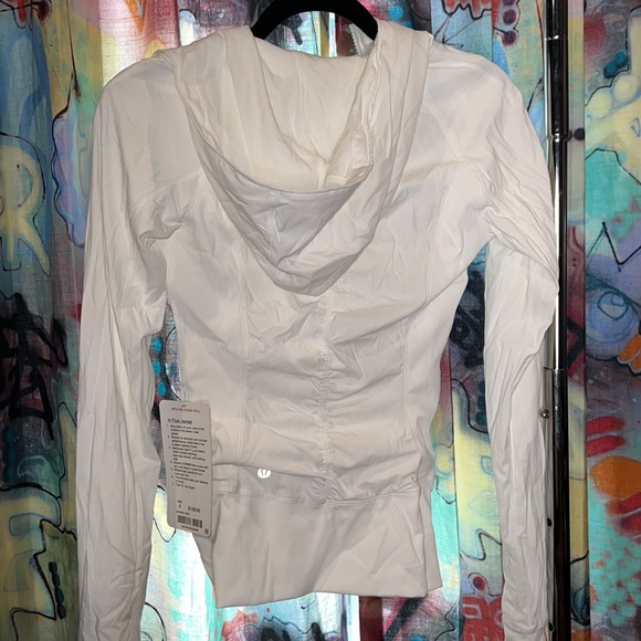 NWT Lululemon In Flux jacket - Picture 4 of 4